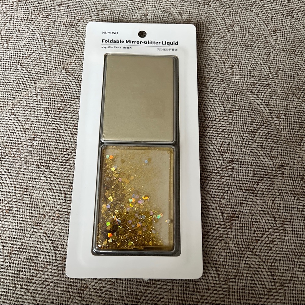 Mumuso Foldable Mirror-Glitter Liquid